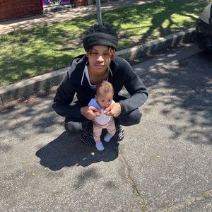 Meet your Posher, Goonie